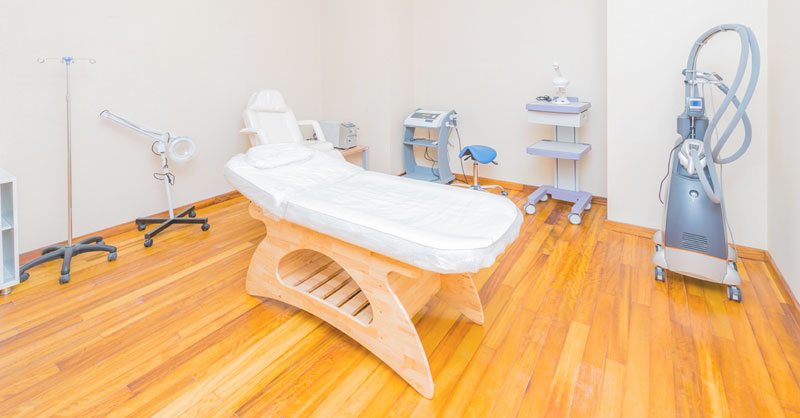 spa and beauty center room whith massage table