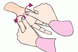 Massage des mains après la manucure 6