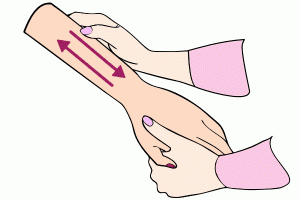 Massage des mains après la manucure 8